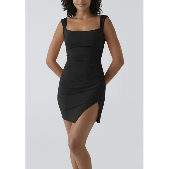 HALARA Dresses & Skirts - NWT Halara Ruched Tie Back Hem Bodycon Mini Casual Dress Black Small Stretch